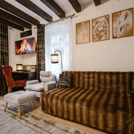 Apartment House *